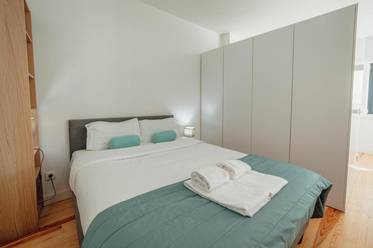 Guest H4U - Porto Batalha City Center Exterior photo